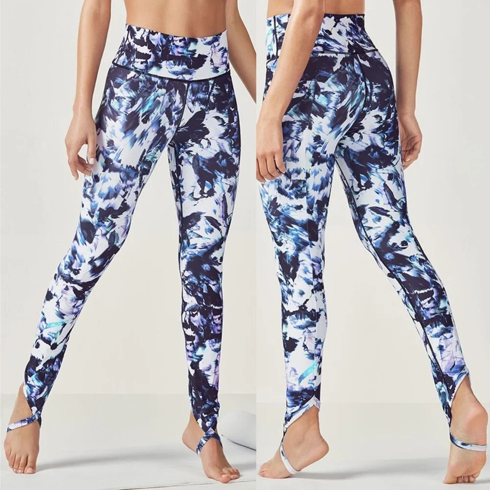 Fabletics Abstract Print Define Powerhold High Waisted Stirrup Legggings Size XS - Picture 10 of 10